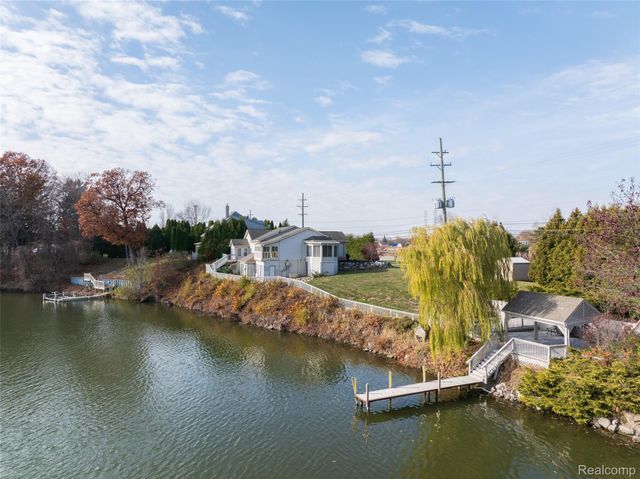 41841 S Service Drive, Van Buren Charter Township, MI 48111