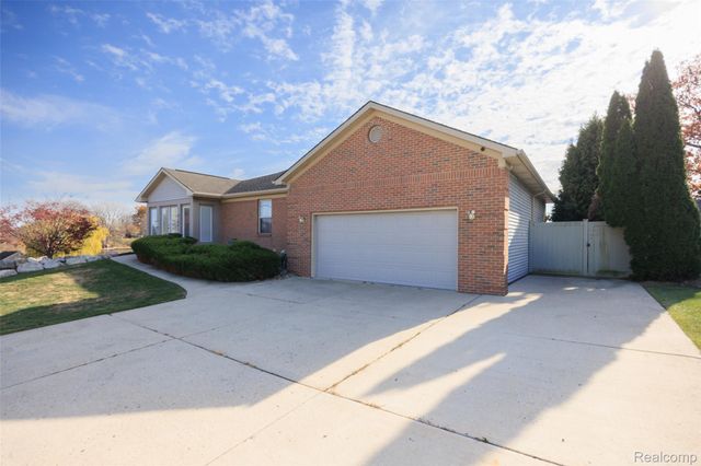 41841 S Service Drive, Van Buren Charter Township, MI 48111