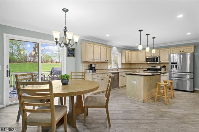 27 Shy Creek Rd, Alexandria Twp., NJ 08867