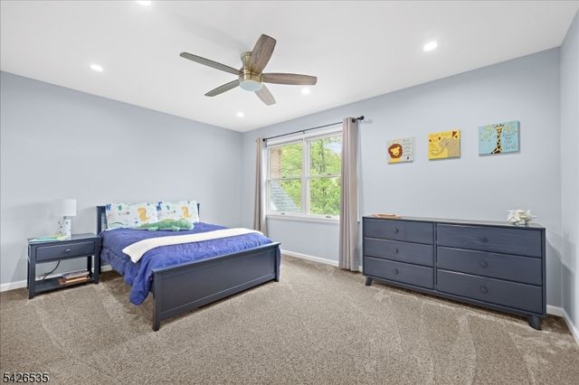 27 Shy Creek Rd, Alexandria Twp., NJ 08867