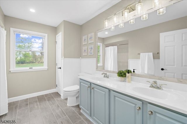 27 Shy Creek Rd, Alexandria Twp., NJ 08867