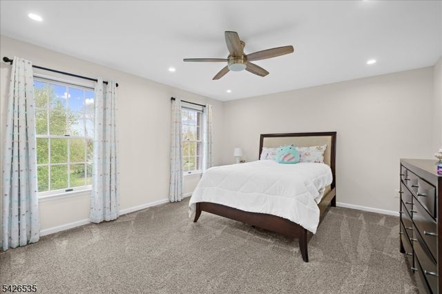 27 Shy Creek Rd, Alexandria Twp., NJ 08867