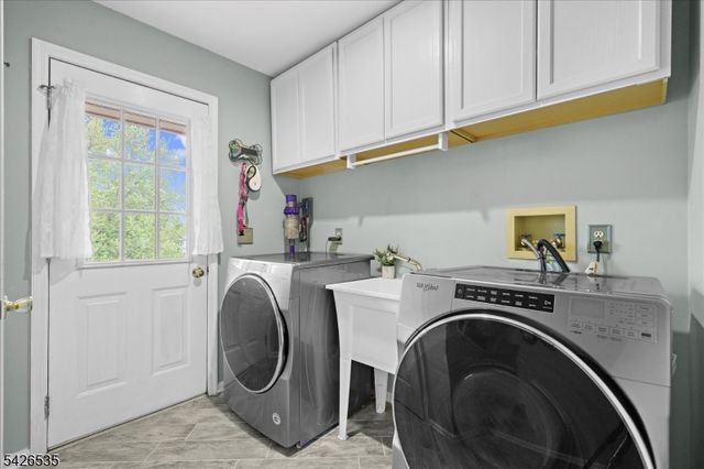27 Shy Creek Rd, Alexandria Twp., NJ 08867
