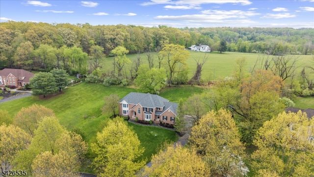 27 Shy Creek Rd, Alexandria Twp., NJ 08867