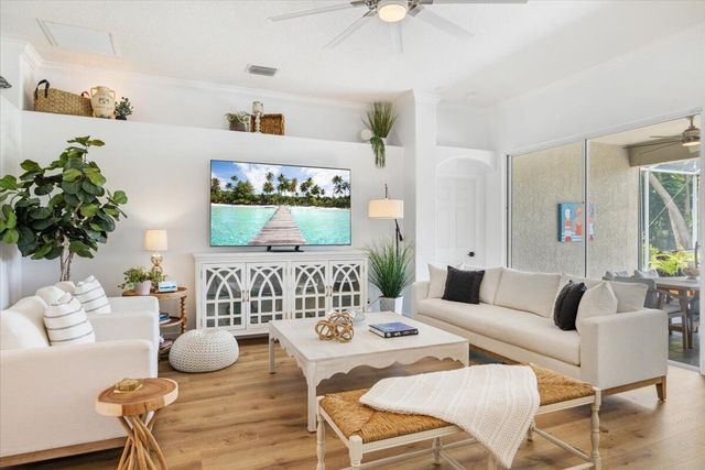6265 33rd Manor, Vero Beach, FL 32966