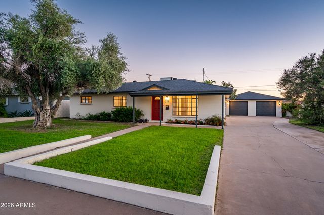 2111 W SOLANO Drive, Phoenix, AZ 85015