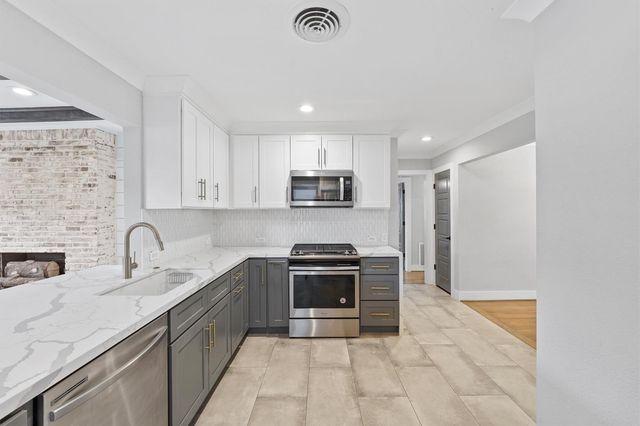 4614 Carleen Road, Houston, TX 77092