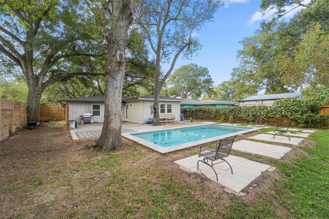 4614 Carleen Road, Houston, TX 77092