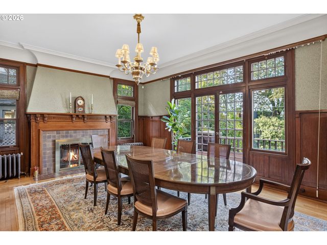 2658 Nw CORNELL Rd, Portland, OR 97210