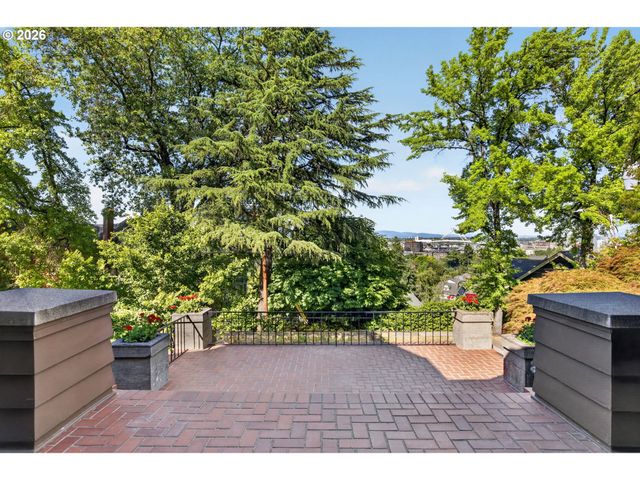 2658 Nw CORNELL Rd, Portland, OR 97210