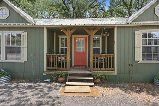 5727 Arkansas Trail, Granbury, TX 76048