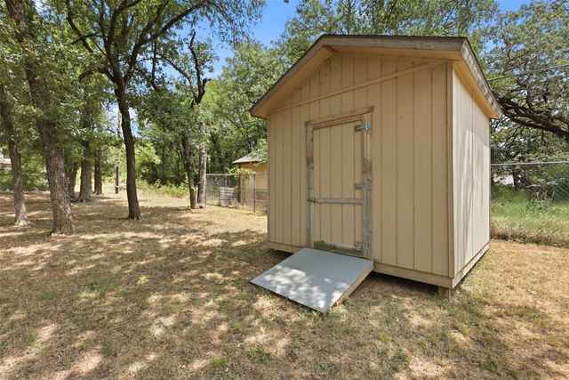 5727 Arkansas Trail, Granbury, TX 76048