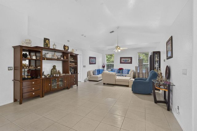 16571 78th Road N, Loxahatchee, FL 33470