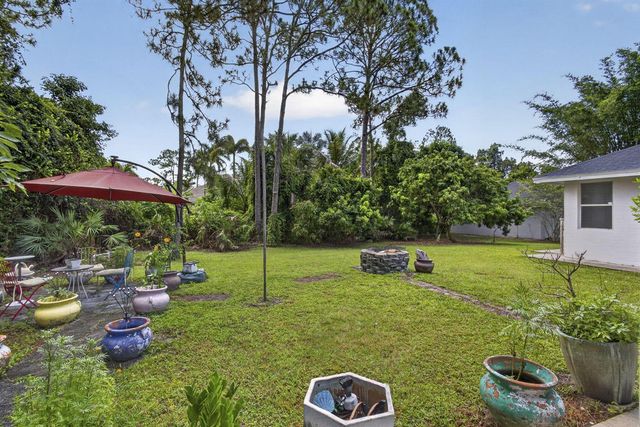 16571 78th Road N, Loxahatchee, FL 33470