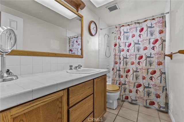 1422 N California, La Puente, CA 91744