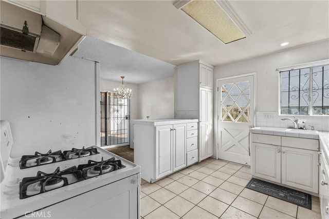 1422 N California, La Puente, CA 91744