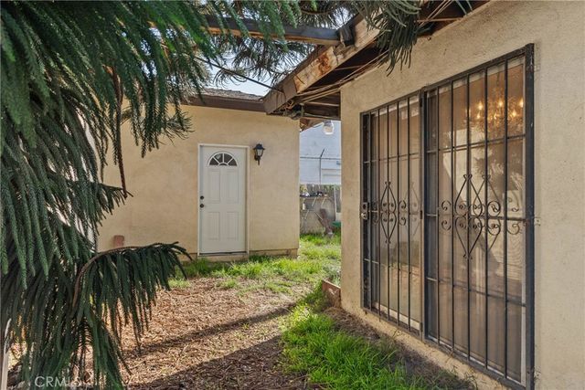 1422 N California, La Puente, CA 91744