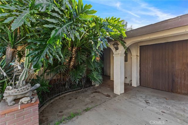 1422 N California, La Puente, CA 91744