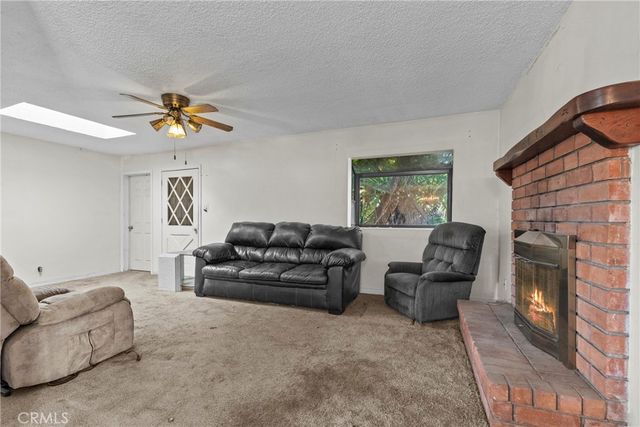 1422 N California, La Puente, CA 91744