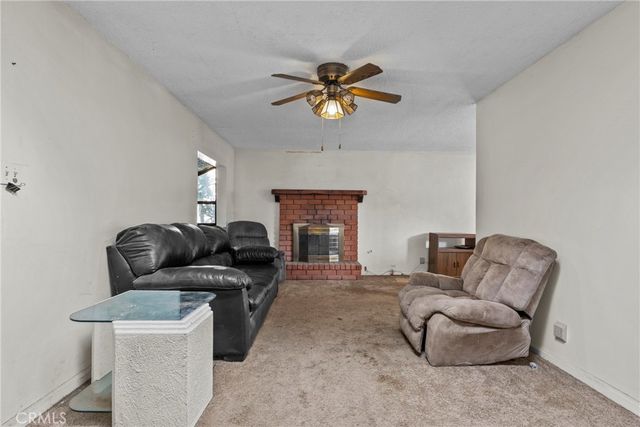 1422 N California, La Puente, CA 91744