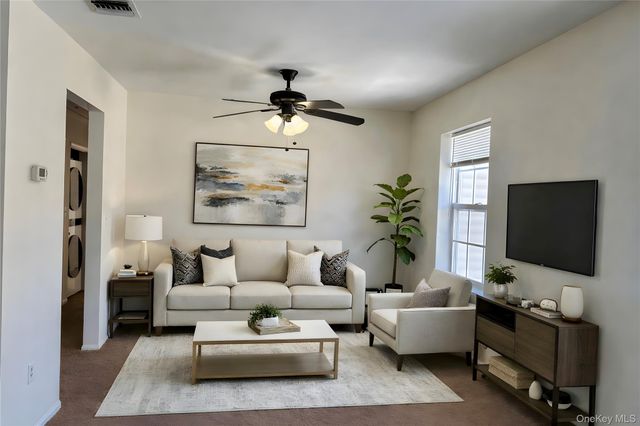 82 High Street 5, Chester, NY 10918