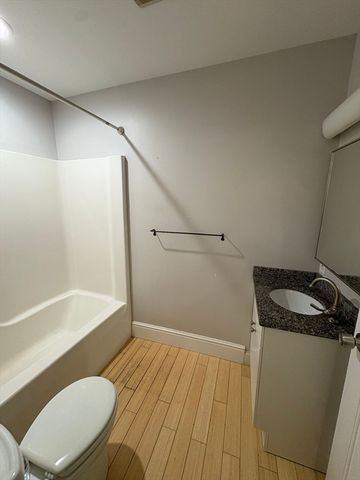 188 Cabot St 206, Beverly, MA 01915