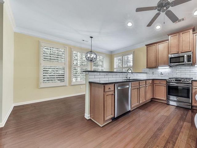 424 Larkspur Drive, Canton, GA 30114