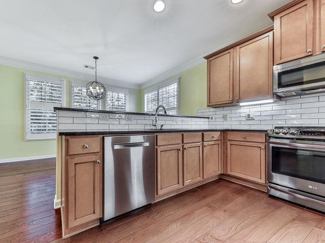 424 Larkspur Drive, Canton, GA 30114