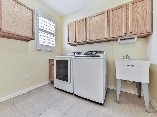 424 Larkspur Drive, Canton, GA 30114