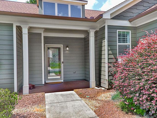424 Larkspur Drive, Canton, GA 30114