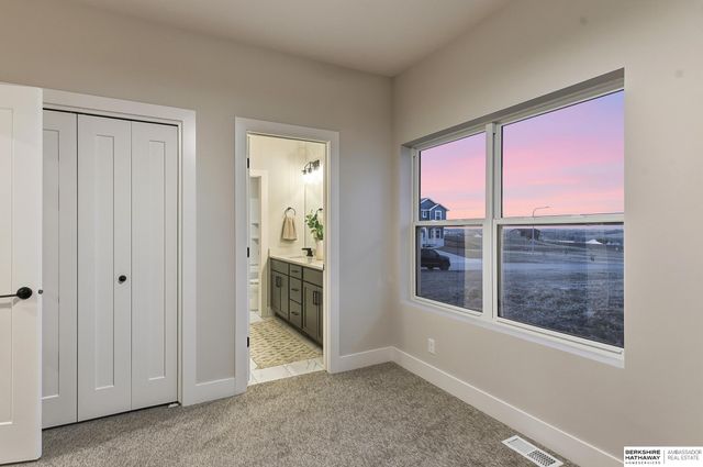 10901 N 161 Street, Bennington, NE 68007