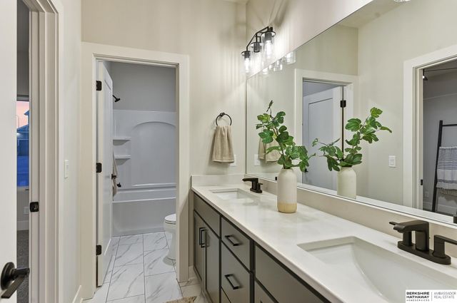 10901 N 161 Street, Bennington, NE 68007