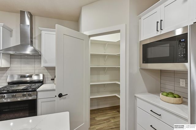 10901 N 161 Street, Bennington, NE 68007