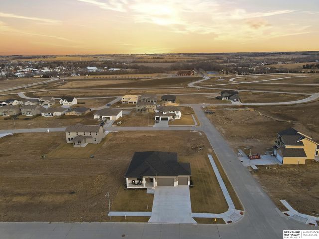 10901 N 161 Street, Bennington, NE 68007