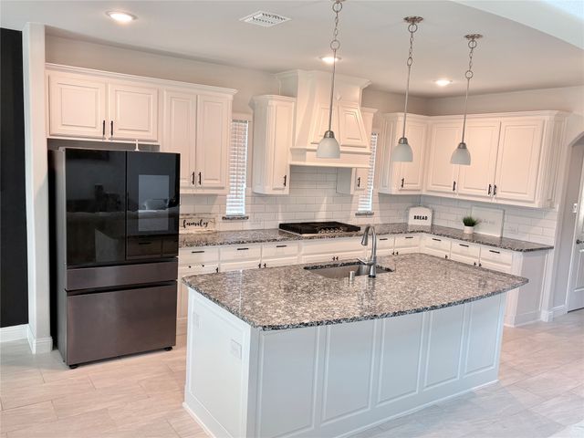 1606 Nighthawk Lane, Mansfield, TX 76063