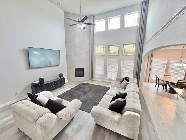 1606 Nighthawk Lane, Mansfield, TX 76063
