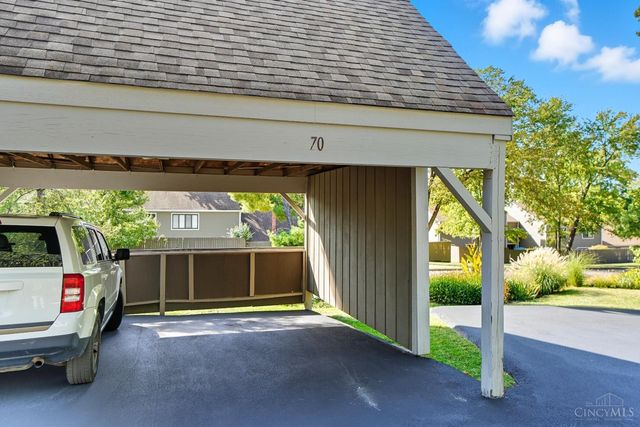 9870 Timbers Drive, Blue Ash, OH 45242