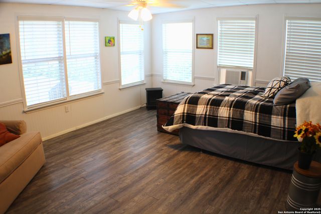 320 Lighthouse, Canyon Lake, TX 78133