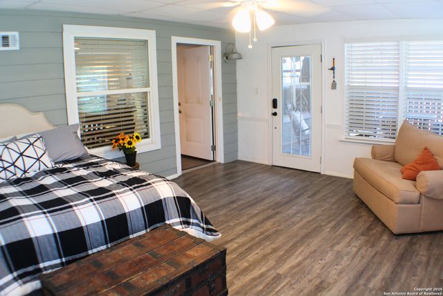 320 Lighthouse, Canyon Lake, TX 78133