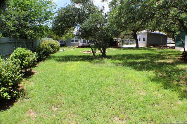 320 Lighthouse, Canyon Lake, TX 78133