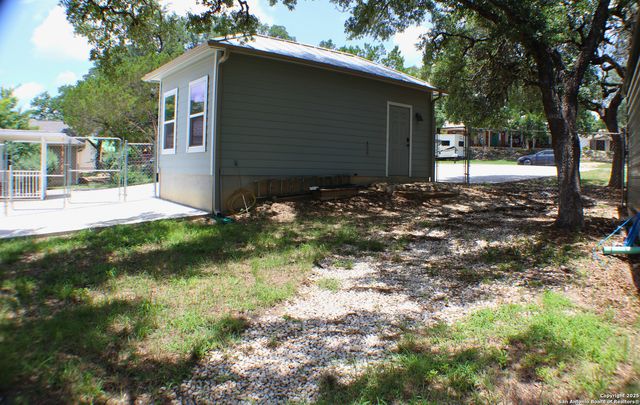 320 Lighthouse, Canyon Lake, TX 78133