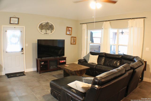 320 Lighthouse, Canyon Lake, TX 78133