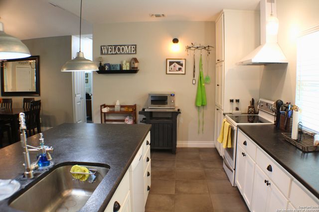 320 Lighthouse, Canyon Lake, TX 78133