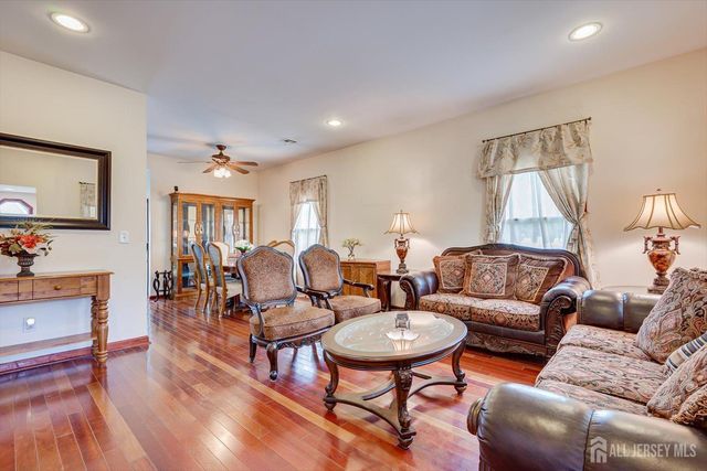 720 Ford Avenue, Metuchen, NJ 08840