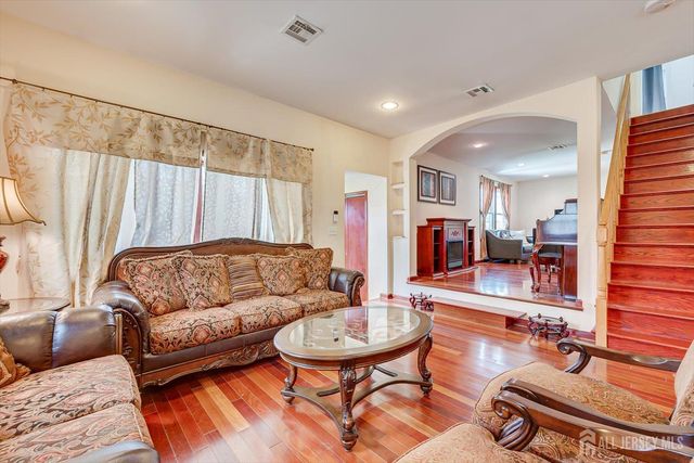 720 Ford Avenue, Metuchen, NJ 08840