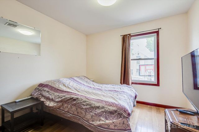 720 Ford Avenue, Metuchen, NJ 08840