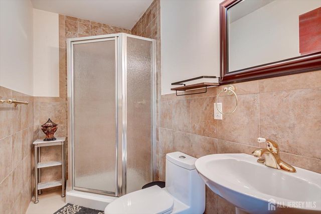720 Ford Avenue, Metuchen, NJ 08840