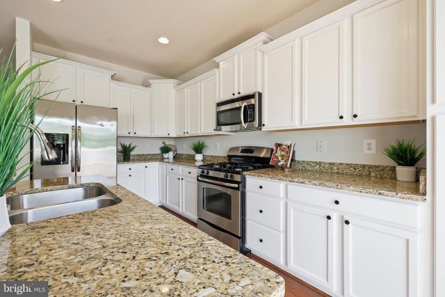 8597 CROOKED TREE LN, Laurel, MD 20724