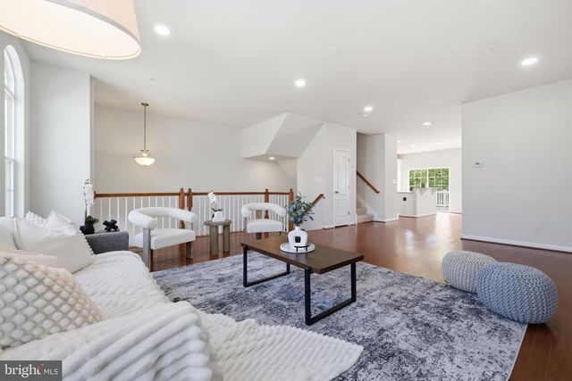 8597 CROOKED TREE LN, Laurel, MD 20724
