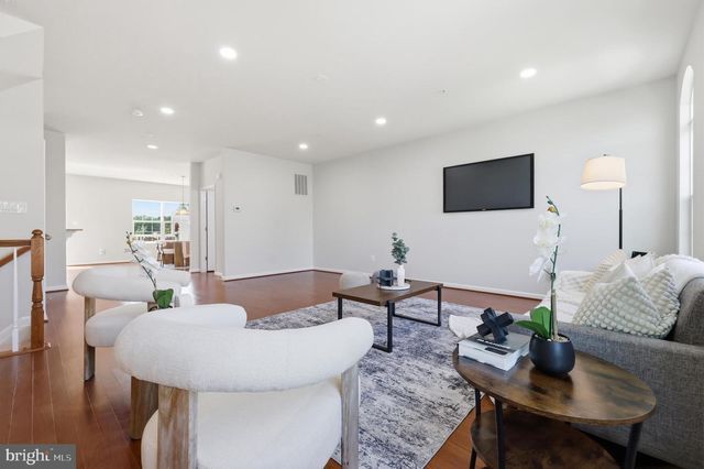 8597 CROOKED TREE LN, Laurel, MD 20724